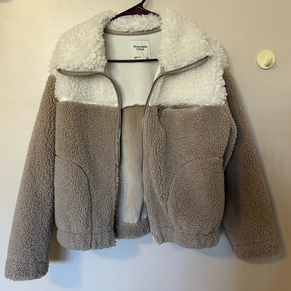 NWOT Abercrombie & Fitch sherpa jacket - Picture 2 of 4